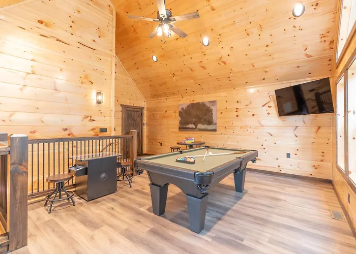 Hawks Nest Mountain Cabin